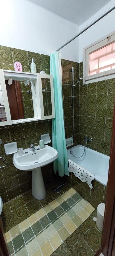 Ampio Monolocale Con Terrazzo - A 2 Passi Dal Mare Latte Exterior foto